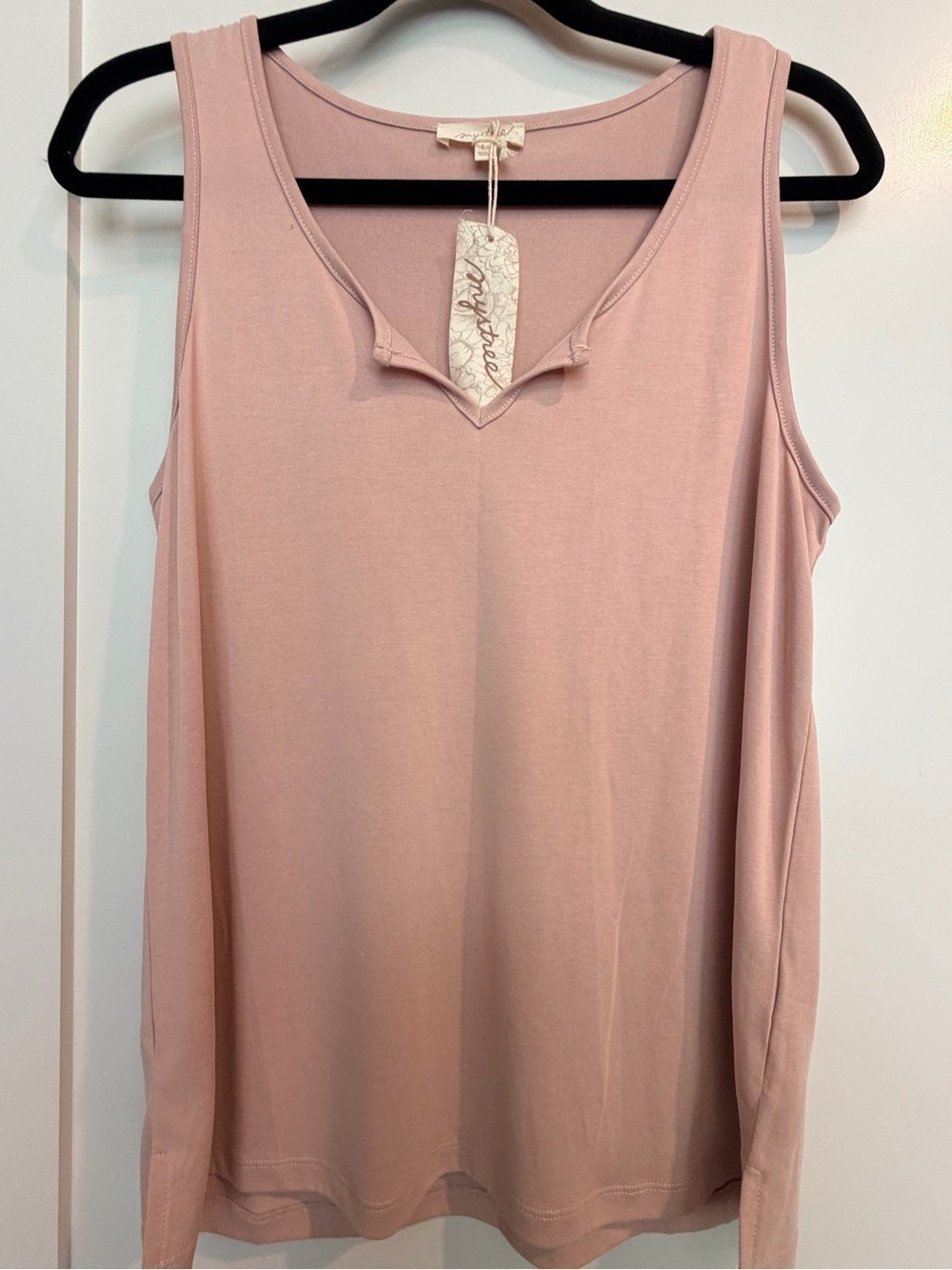 Mystree NWT Blush Pink Sleeveless Notch Neck Tank Top Size L
